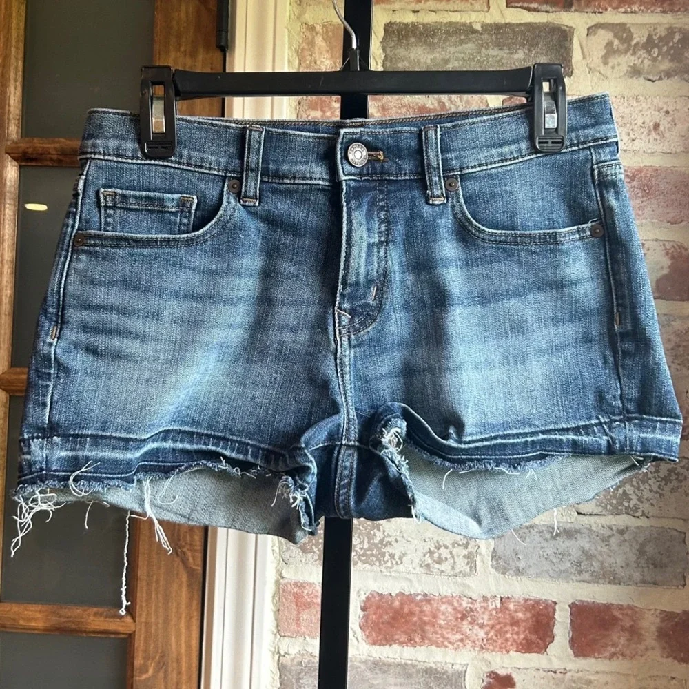 Banana Republic Denim Shorts Women Blue Raw Hem Premium Denim Classic Size 0
